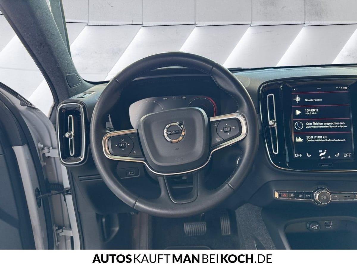 Volvo XC40 D4 AWD Momentum Pro LED NAVI LEDER H K AHK! foto 10