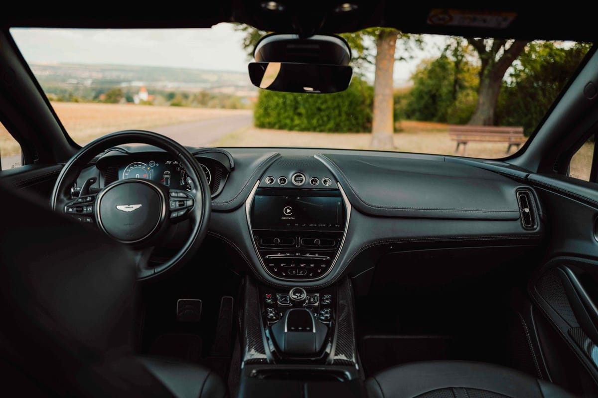 Aston Martin DBX 707 Keramik+Carbon+Pano foto 13