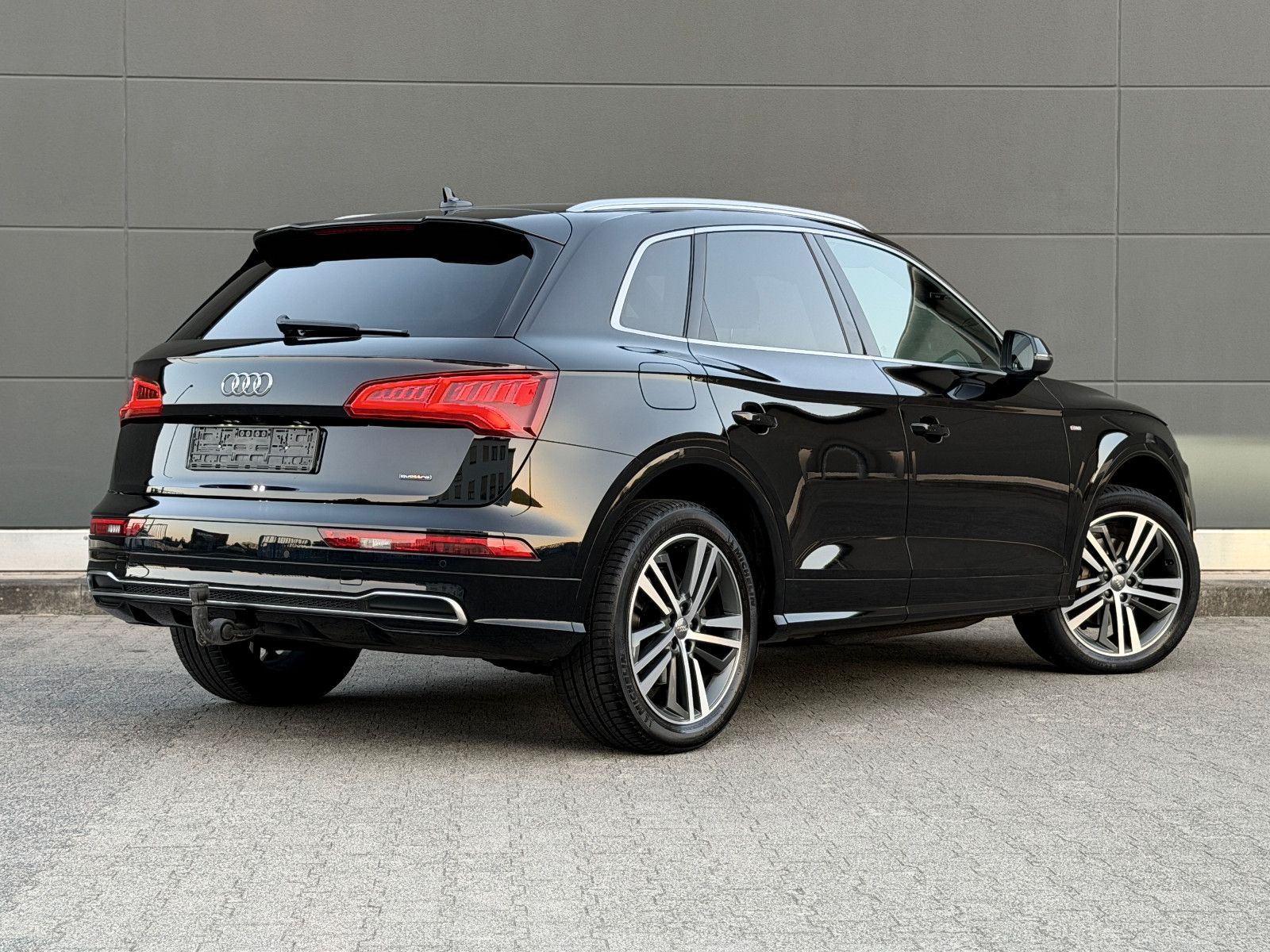 Audi Q5 40 TDI quattro 3x S line *Panorama* Rkam AHK foto 2
