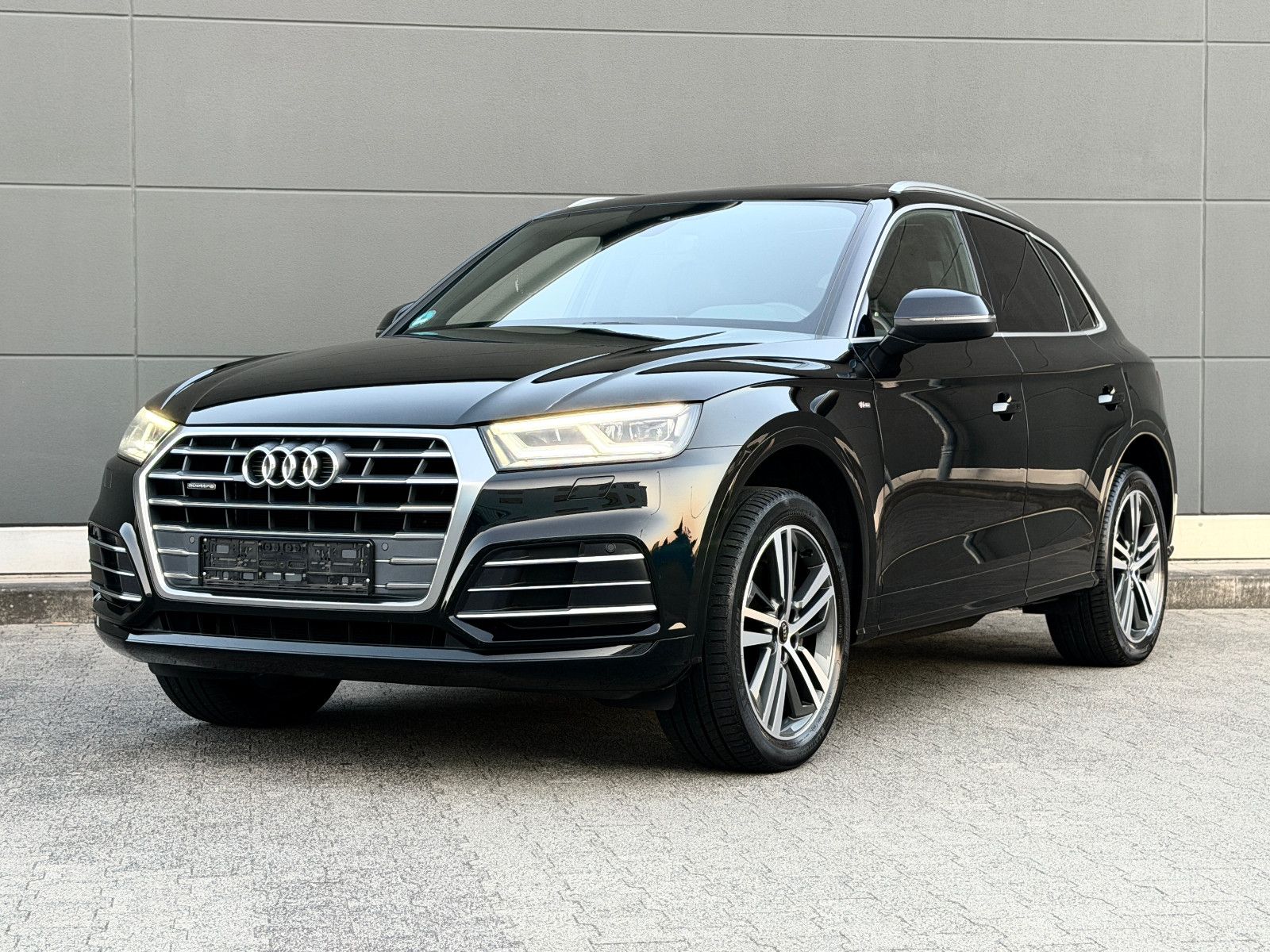 Audi Q5 40 TDI quattro 3x S line *Panorama* Rkam AHK foto 17