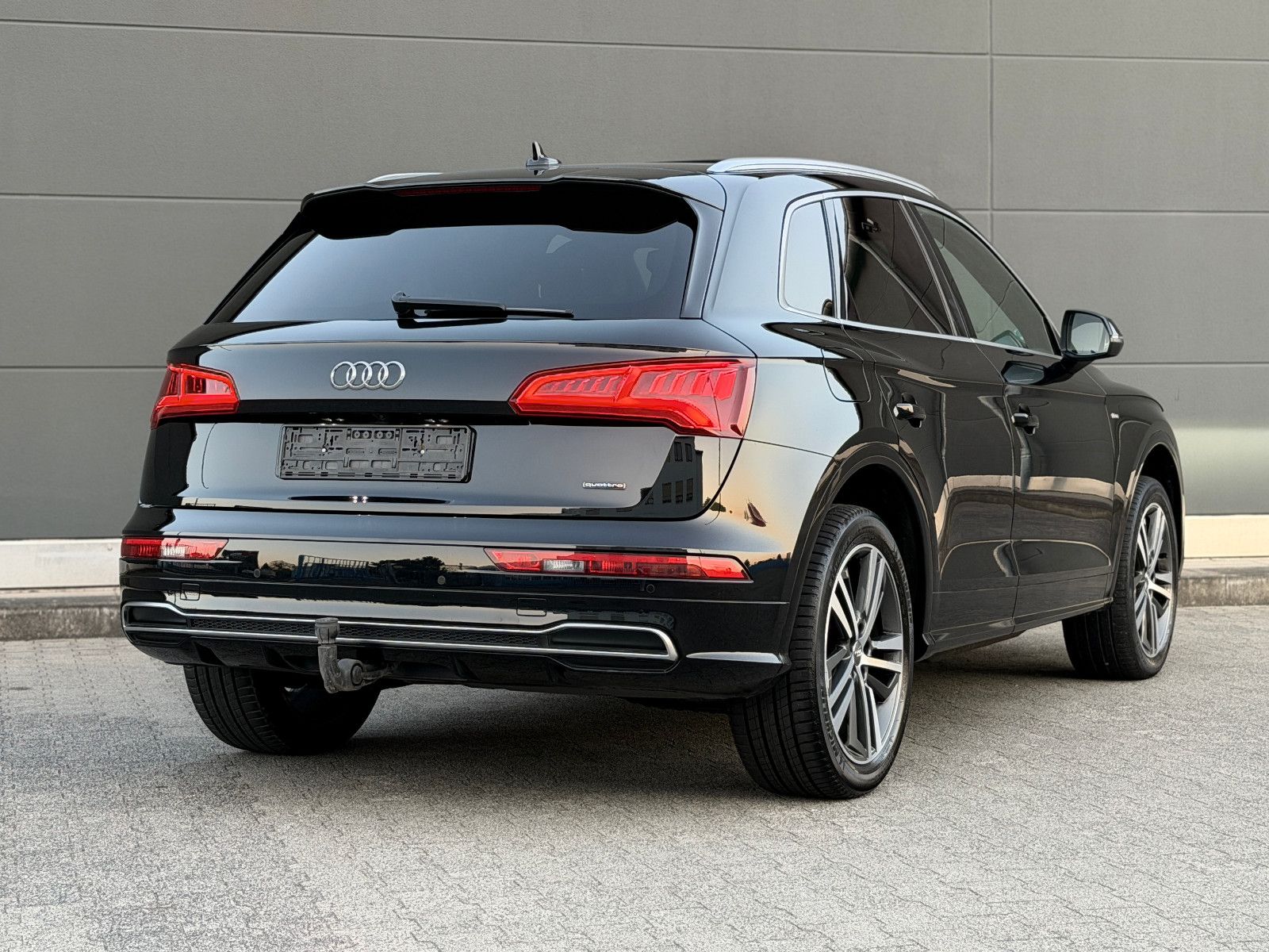 Audi Q5 40 TDI quattro 3x S line *Panorama* Rkam AHK foto 18