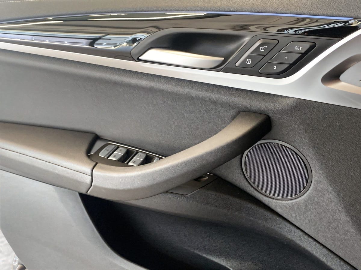BMW iX3 M Sport AHK Driv.Assist.Prof Kamera LED foto 16
