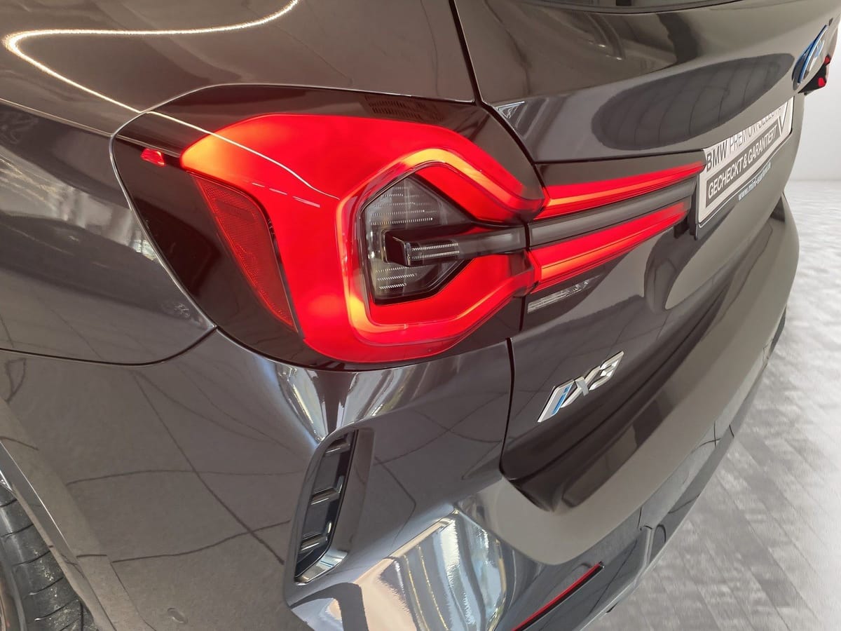 BMW iX3 M Sport AHK Driv.Assist.Prof Kamera LED foto 10