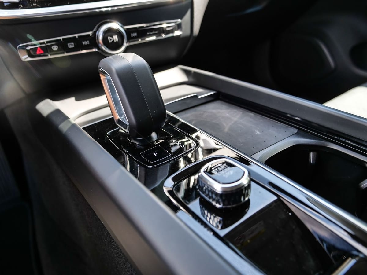 Volvo V60 Kombi Core Digitales Cockpit Soundsystem LED foto 17