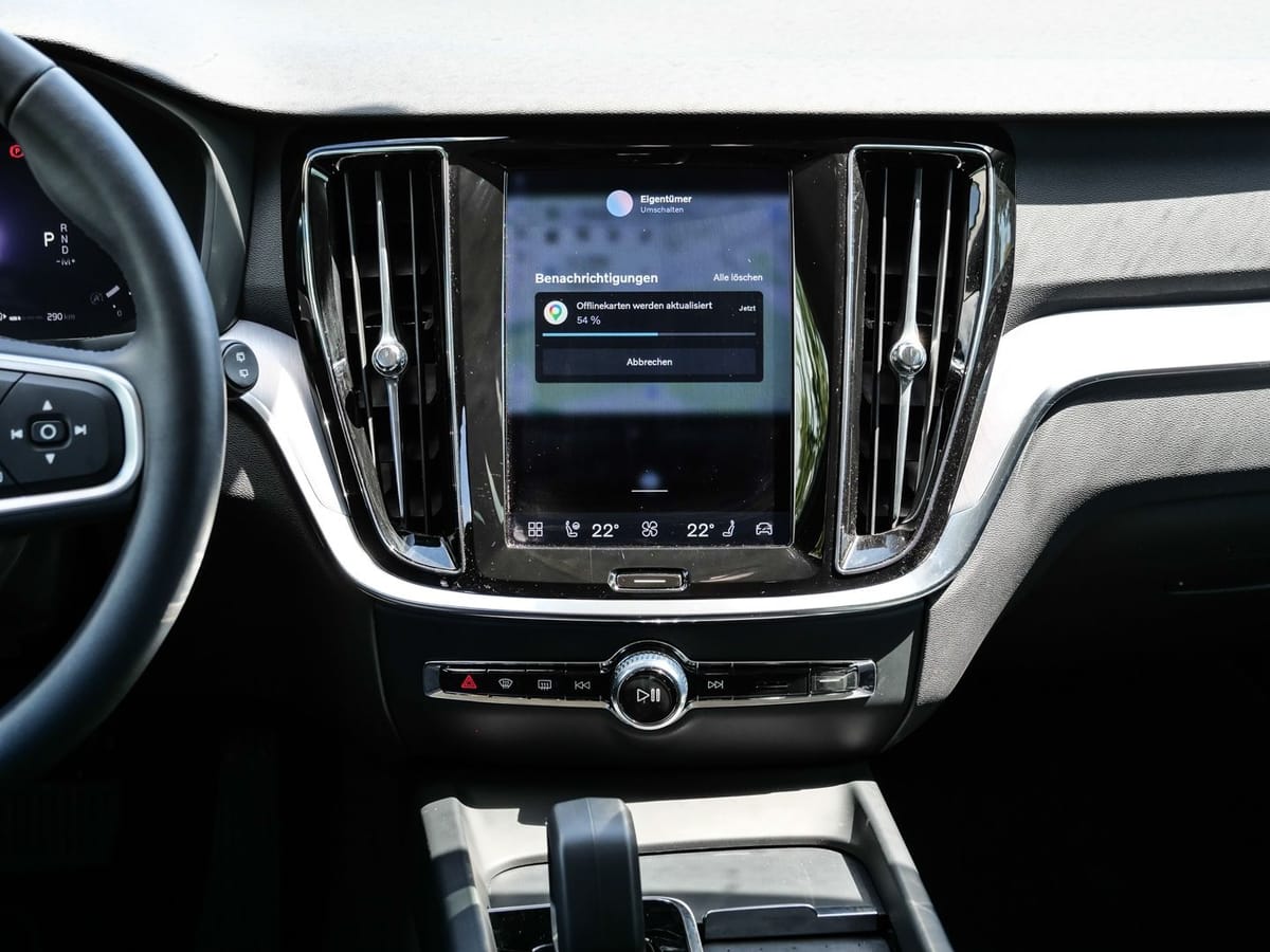 Volvo V60 Kombi Core Digitales Cockpit Soundsystem LED foto 10
