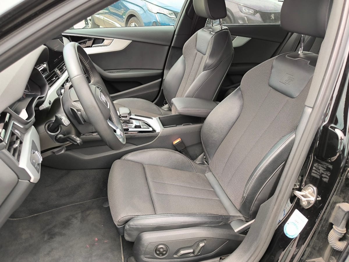 Audi A4 Av. 30 TDI S tronic S Line 360° LED Memory foto 5