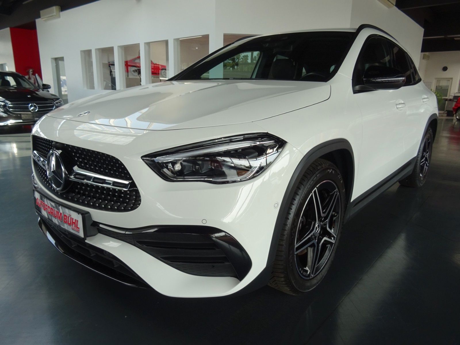 Mercedes-Benz GLA 200 d AMG line/Navi/LED/PDC+Kamera/AHK/Night foto 2