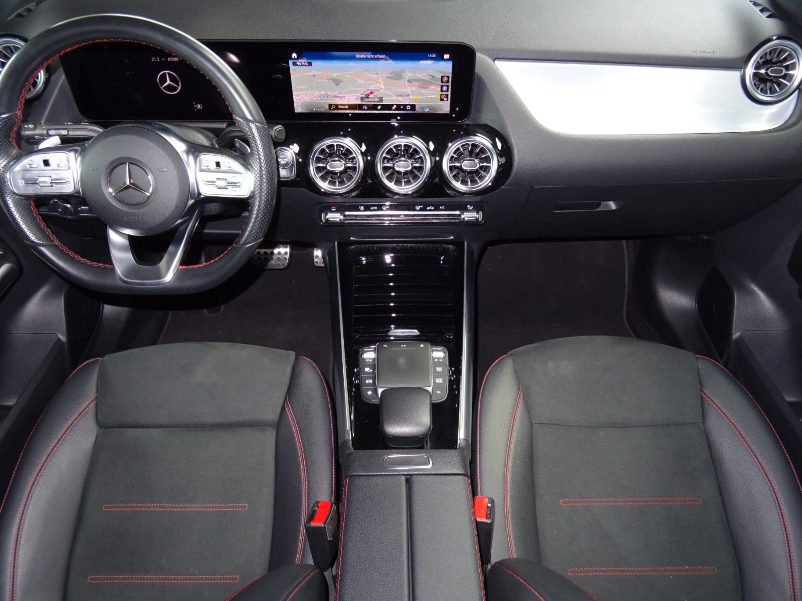 Mercedes-Benz GLA 200 d AMG line/Navi/LED/PDC+Kamera/AHK/Night foto 11