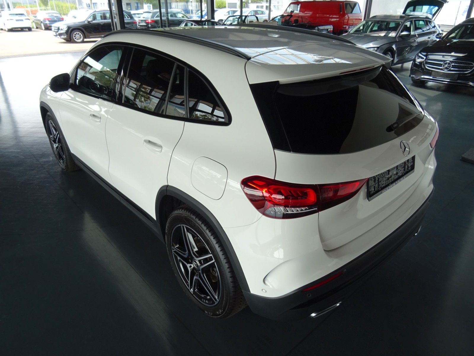 Mercedes-Benz GLA 200 d AMG line/Navi/LED/PDC+Kamera/AHK/Night foto 19