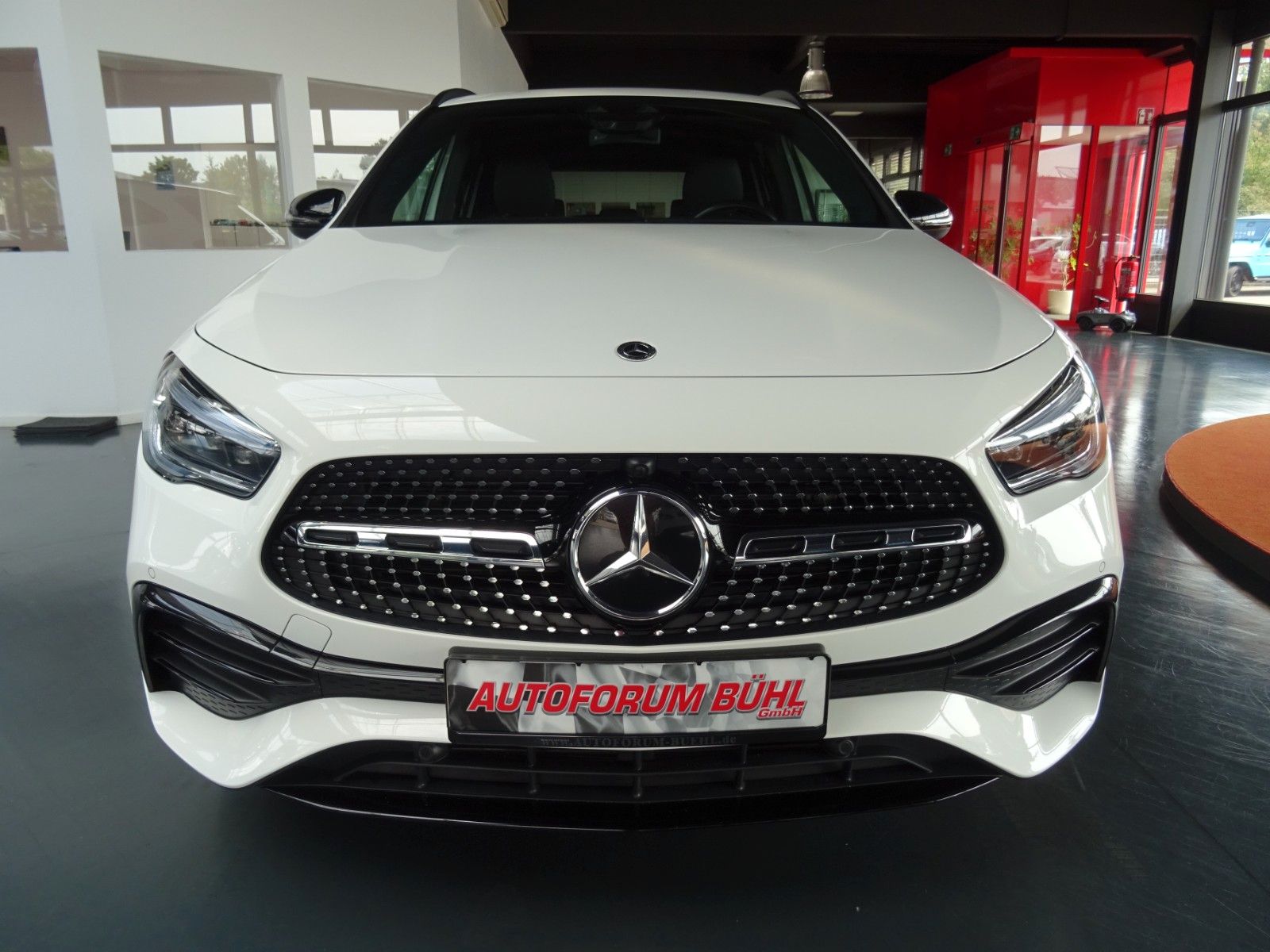 Mercedes-Benz GLA 200 d AMG line/Navi/LED/PDC+Kamera/AHK/Night foto 5