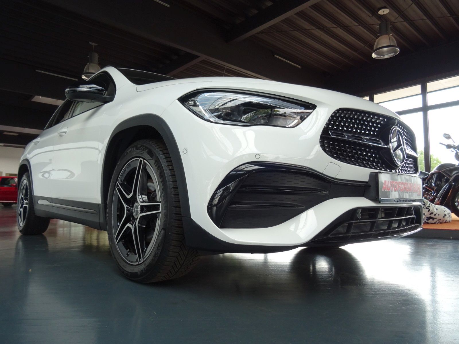 Mercedes-Benz GLA 200 d AMG line/Navi/LED/PDC+Kamera/AHK/Night foto 7
