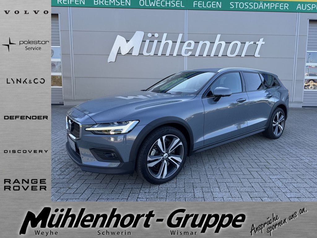 Volvo V60 Cross Country B5 AWD PLUS KAMERA H K STANDHZ