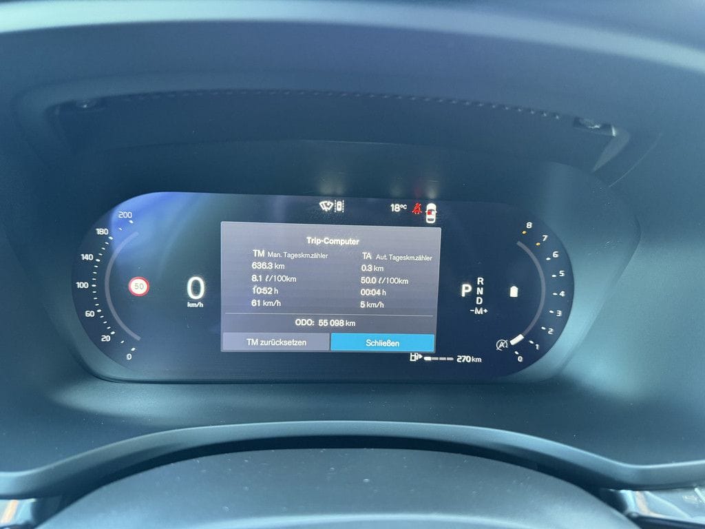 Volvo V60 Cross Country B5 AWD PLUS KAMERA H K STANDHZ foto 19