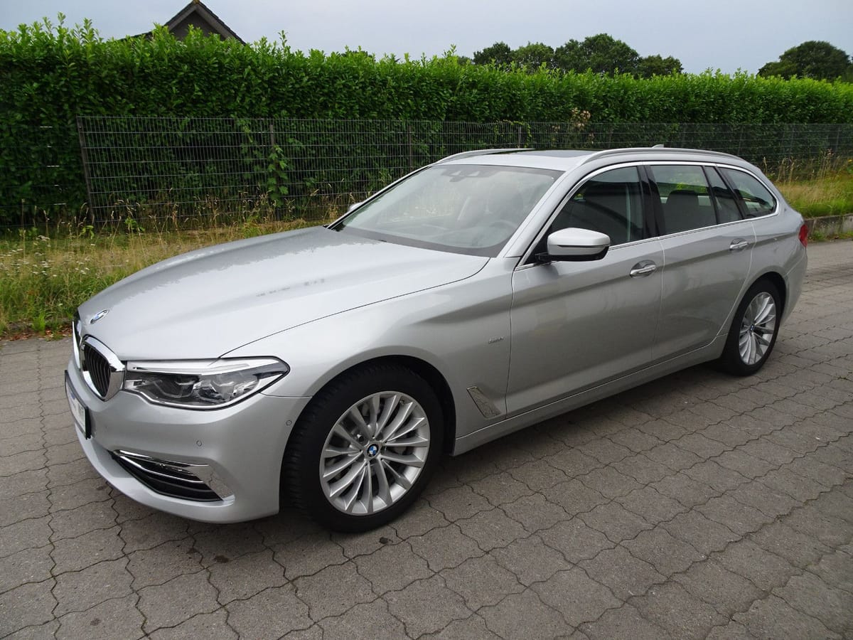 BMW 530 5 Touring 530 i Luxury Line foto 1