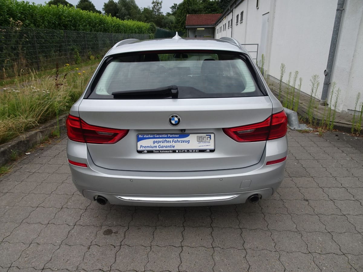 BMW 530 5 Touring 530 i Luxury Line foto 3