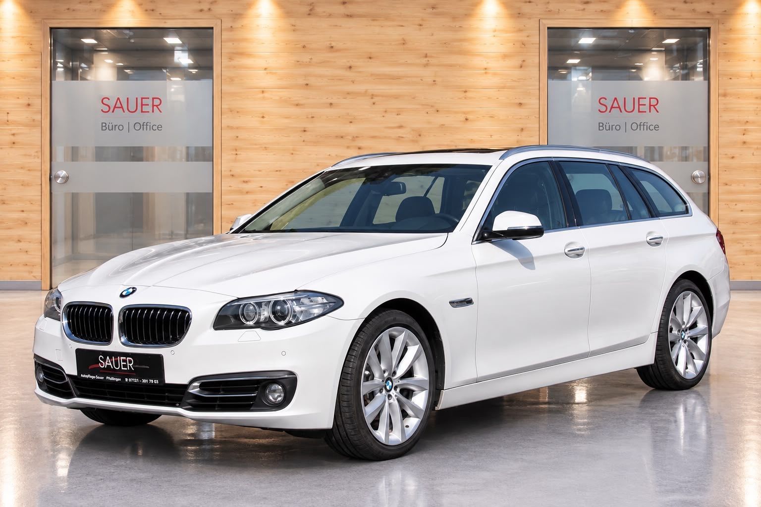 BMW 535d Touring Luxury Panorama BMW Scheckheft foto 1