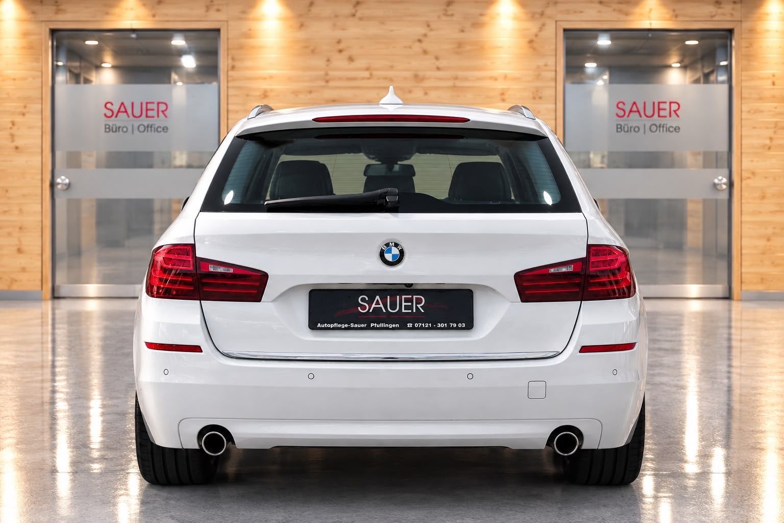 BMW 535d Touring Luxury Panorama BMW Scheckheft foto 5