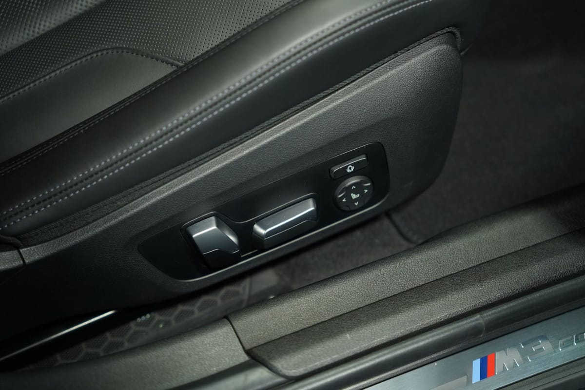 BMW M3 xD Competition 1.H 20 H&K Carbon foto 24