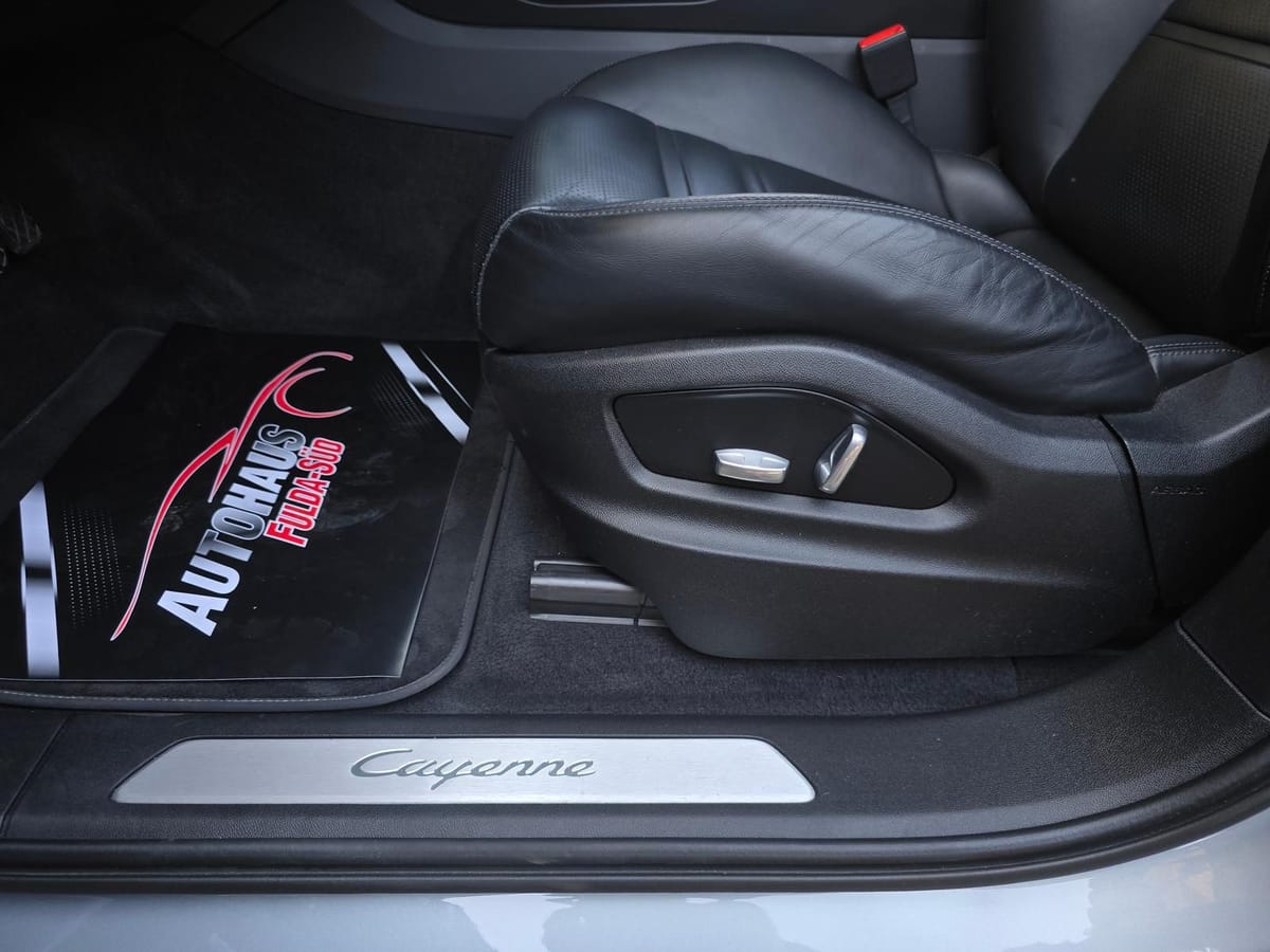 Porsche Cayenne Coupe 3.0 V6°HUD°Bose°Pano°360°ACC°Spur° foto 11