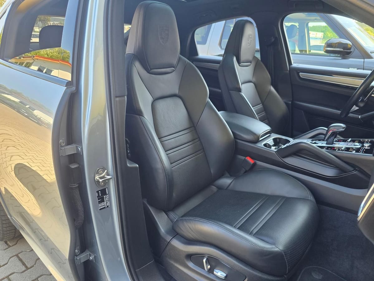 Porsche Cayenne Coupe 3.0 V6°HUD°Bose°Pano°360°ACC°Spur° foto 12