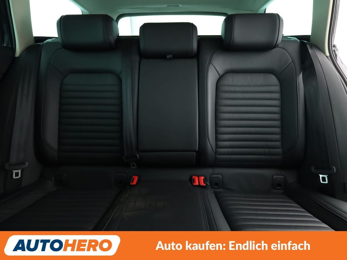Volkswagen Passat 2.0 TDI Highline 4Motion BMT Aut. NAVI foto 16