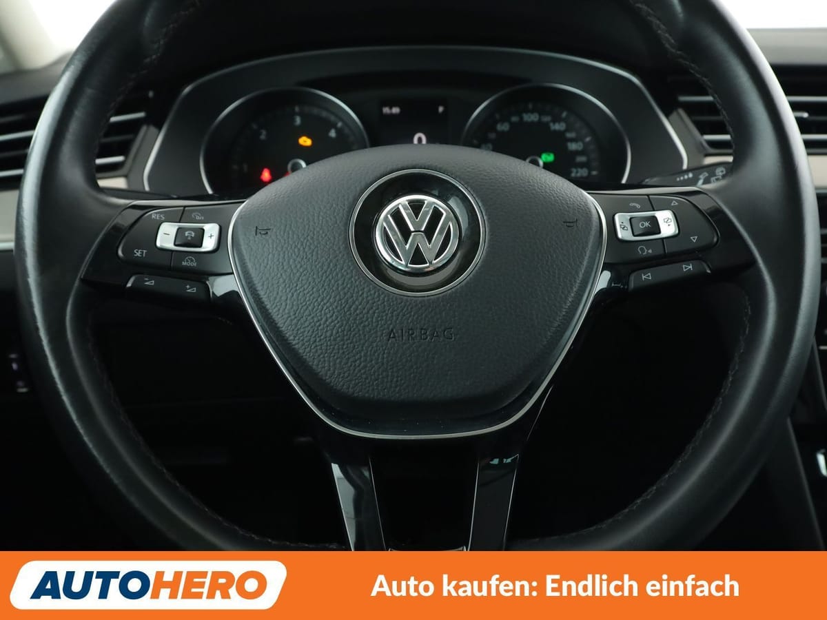 Volkswagen Passat 2.0 TDI Highline 4Motion BMT Aut. NAVI foto 19
