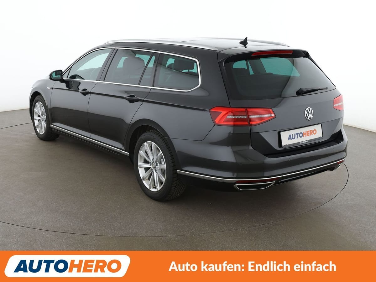 Volkswagen Passat 2.0 TDI Highline 4Motion BMT Aut. NAVI foto 4