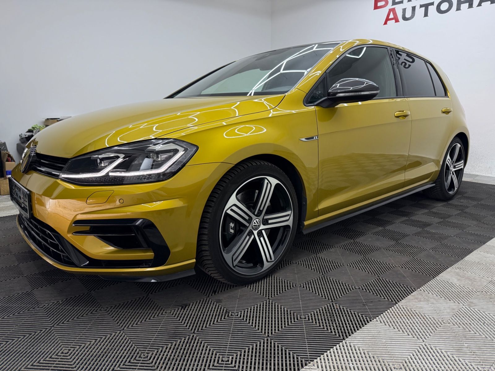 Volkswagen Golf 7R 4Motion DCC Kamera LED Virtual Carbon foto 3
