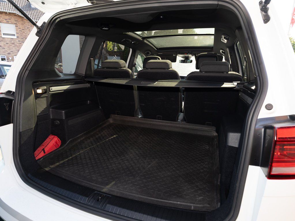 Volkswagen Touran BMT 1.5 TSI Highline +ACC+eFH+NAV+PANO++ foto 12