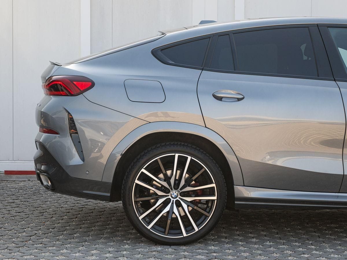 BMW X6 xDrive30d M-SportPRO 22 PANO K-Sitz Lüft HuD foto 4