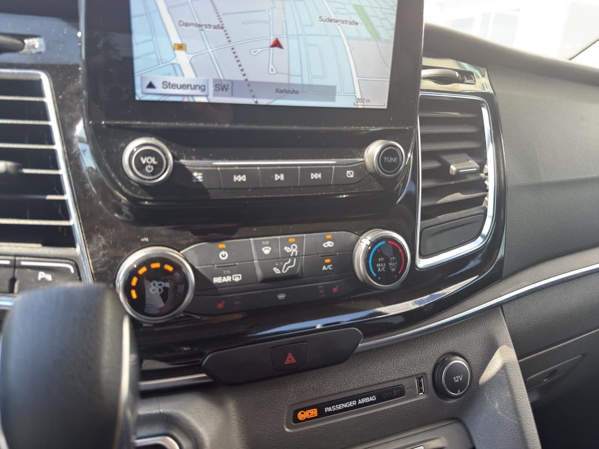 Ford Tourneo Custom L1 Titanium AT Leder AHK Navi foto 19