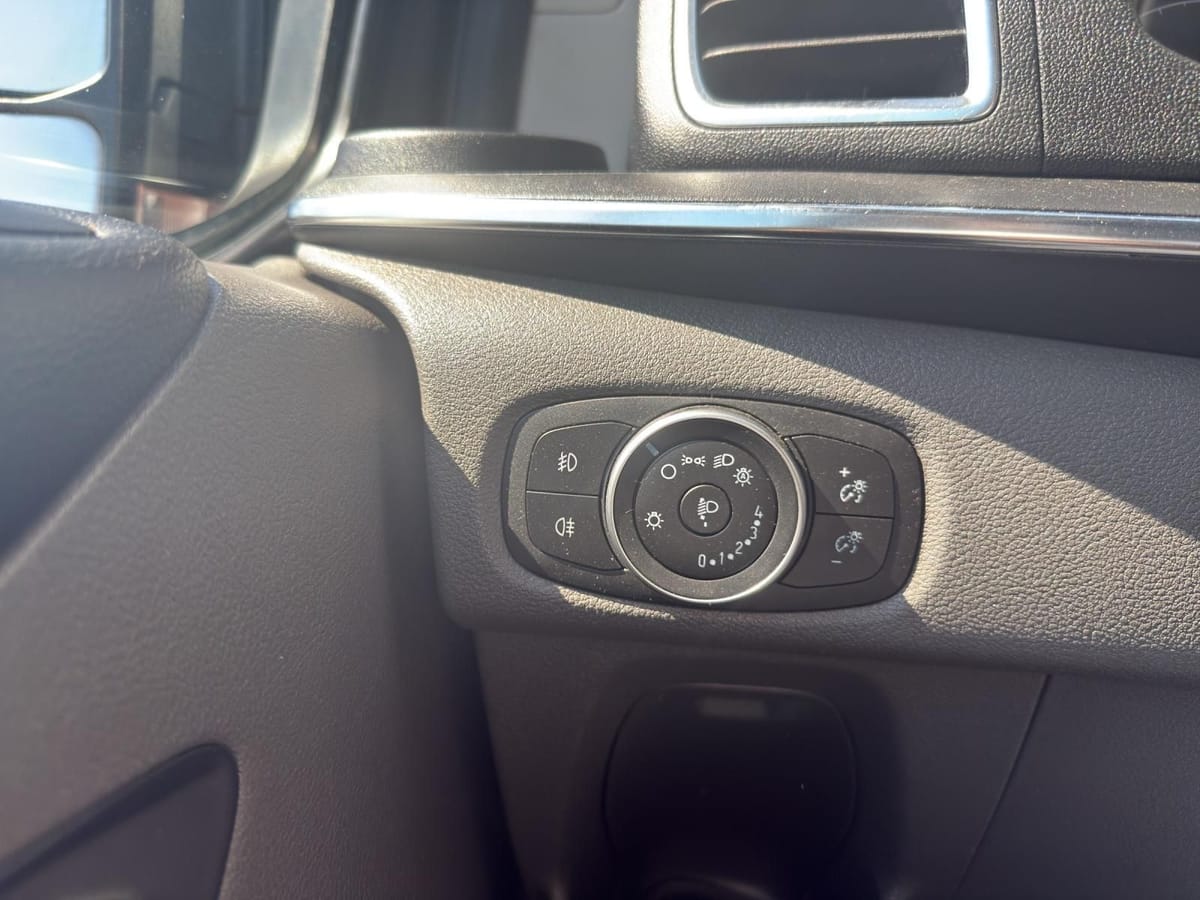 Ford Tourneo Custom L1 Titanium AT Leder AHK Navi foto 20