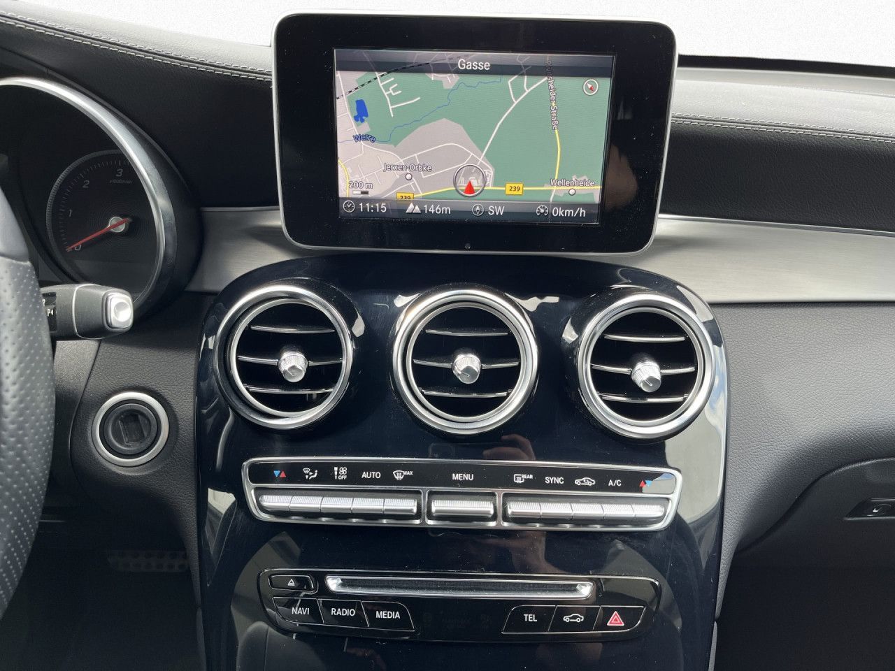 Mercedes-Benz GLC 200d 4Matic Garmin DAB SHZ RFK LED AHK 18" foto 6