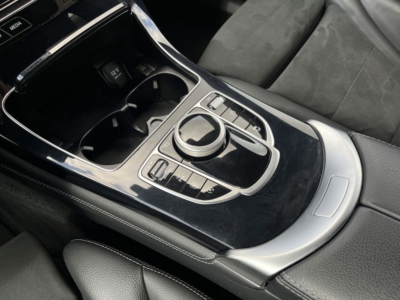 Mercedes-Benz GLC 200d 4Matic Garmin DAB SHZ RFK LED AHK 18" foto 9