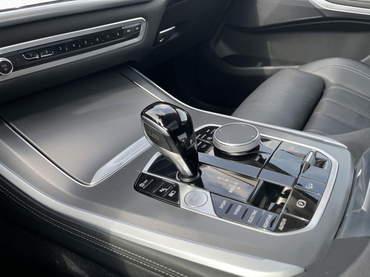 BMW X5 xDrive 45e xLine LivePro,HUD,AHK,Pano,Laser foto 10