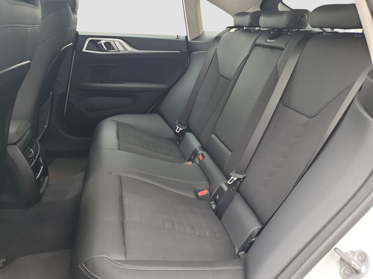 BMW i4 eDrive35 Gran Coupé Navi Kamera Sitzheizung foto 7