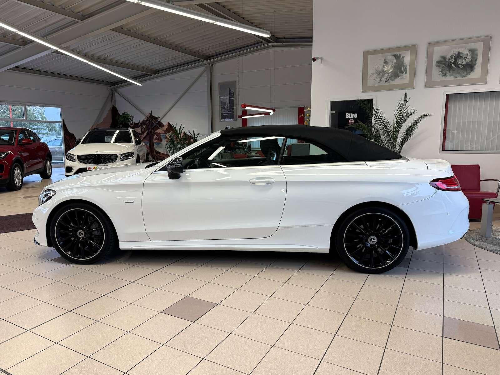 Mercedes-Benz C300 Night Edition AMG 360° Navi Airscarf foto 4