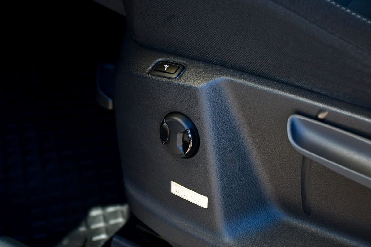 Volkswagen Touran Highline R-line AHK LED ACC Massage Kamer foto 23