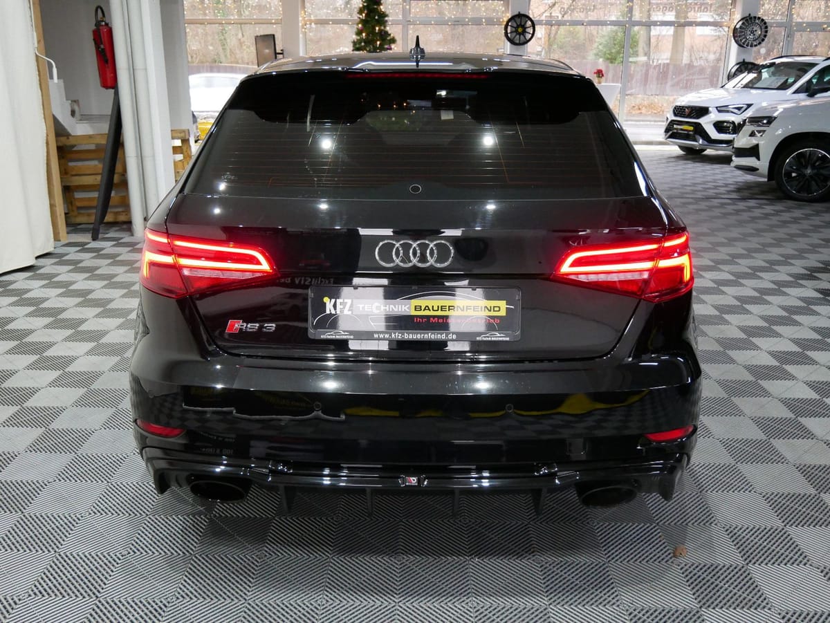 Audi RS3 RS 3 Sportback 2.5 TFSI quattro foto 9