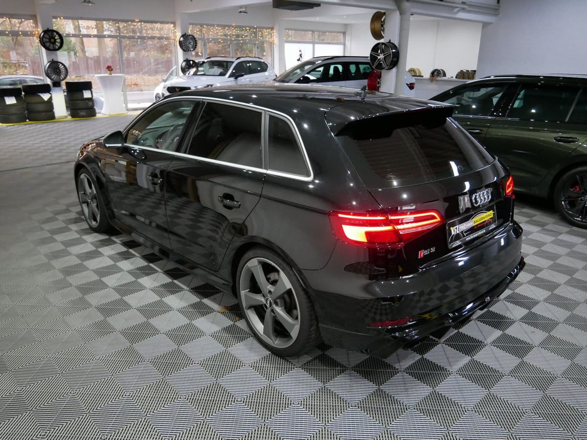 Audi RS3 RS 3 Sportback 2.5 TFSI quattro foto 10