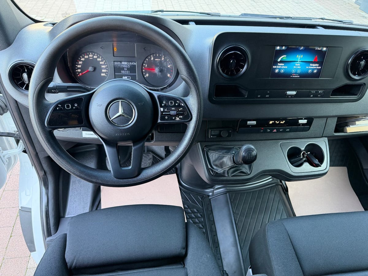 Mercedes-Benz Sprinter 519 CDI 3,0 V6 Pritsche Plane DoKa RWD foto 16