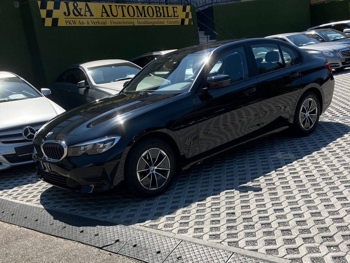 BMW 318i Advantage 2021