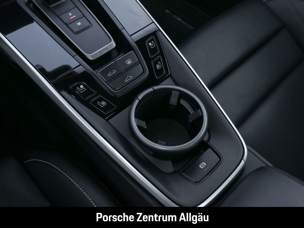 Porsche 992 911 Turbo InnoDrive Sportabgas LED-Matrix foto 18