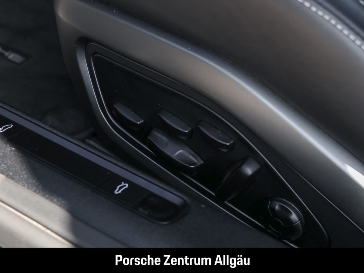 Porsche 992 911 Turbo InnoDrive Sportabgas LED-Matrix foto 24