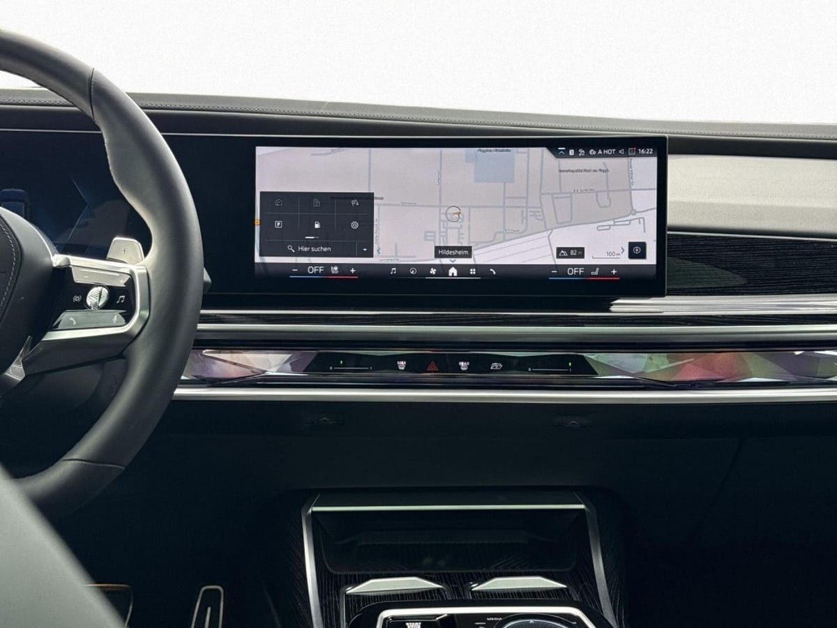 BMW 740d xDr M SPORT SkyL,AHK,StHz,HUD,PAPro,DAPro foto 15