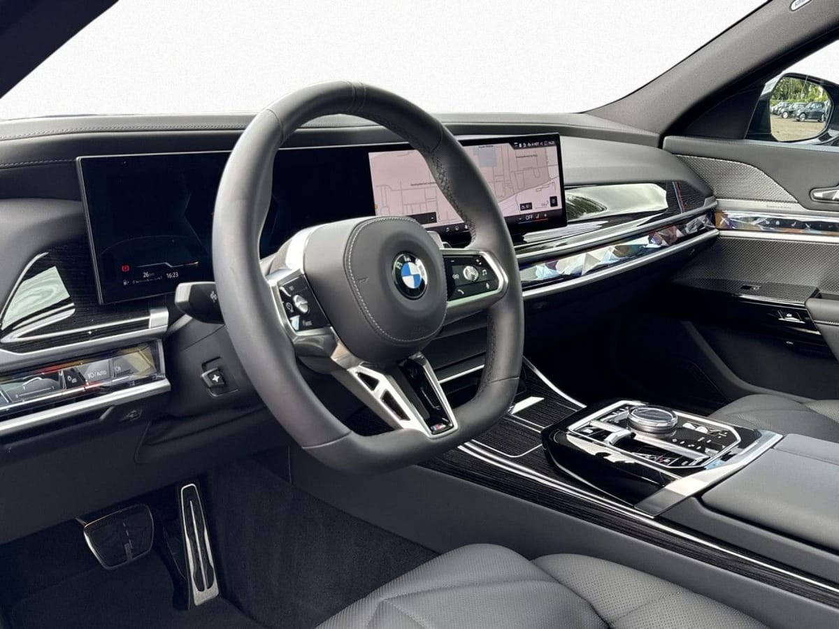 BMW 740d xDr M SPORT SkyL,AHK,StHz,HUD,PAPro,DAPro foto 18