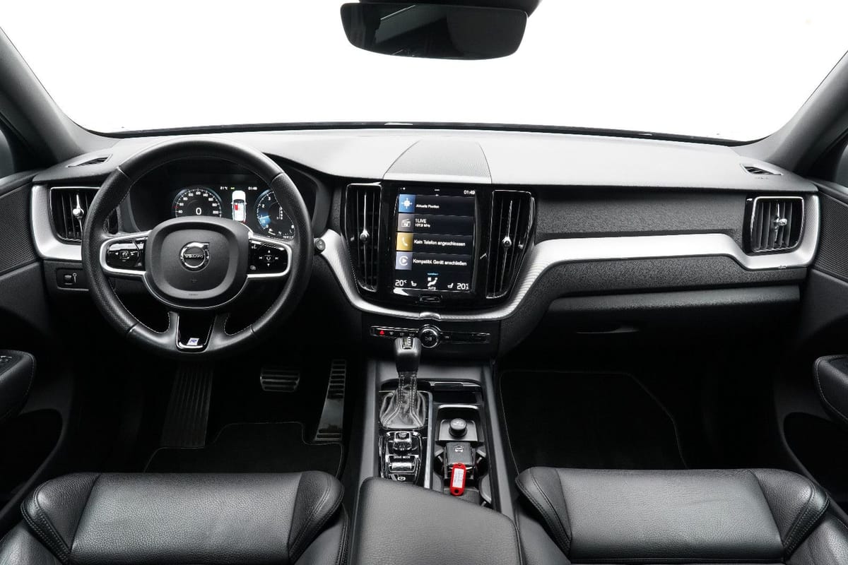 Volvo XC60 T5 R-Design 8G CarPlay Keyless PDC Tempomat foto 18