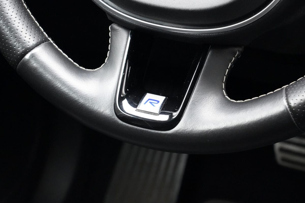Volvo XC60 T5 R-Design 8G CarPlay Keyless PDC Tempomat foto 25