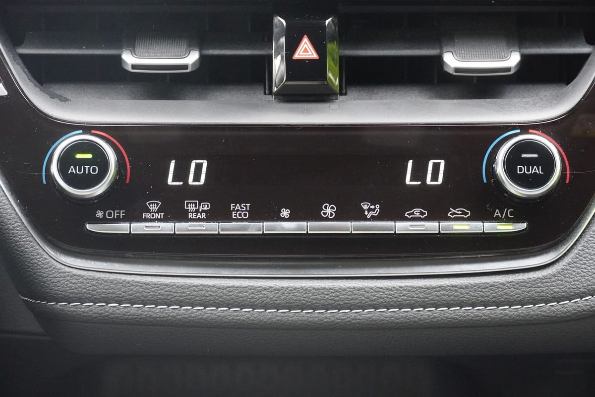 Toyota Corolla 1.8 Hybrid Team Deutschland LED ACC PDC foto 11