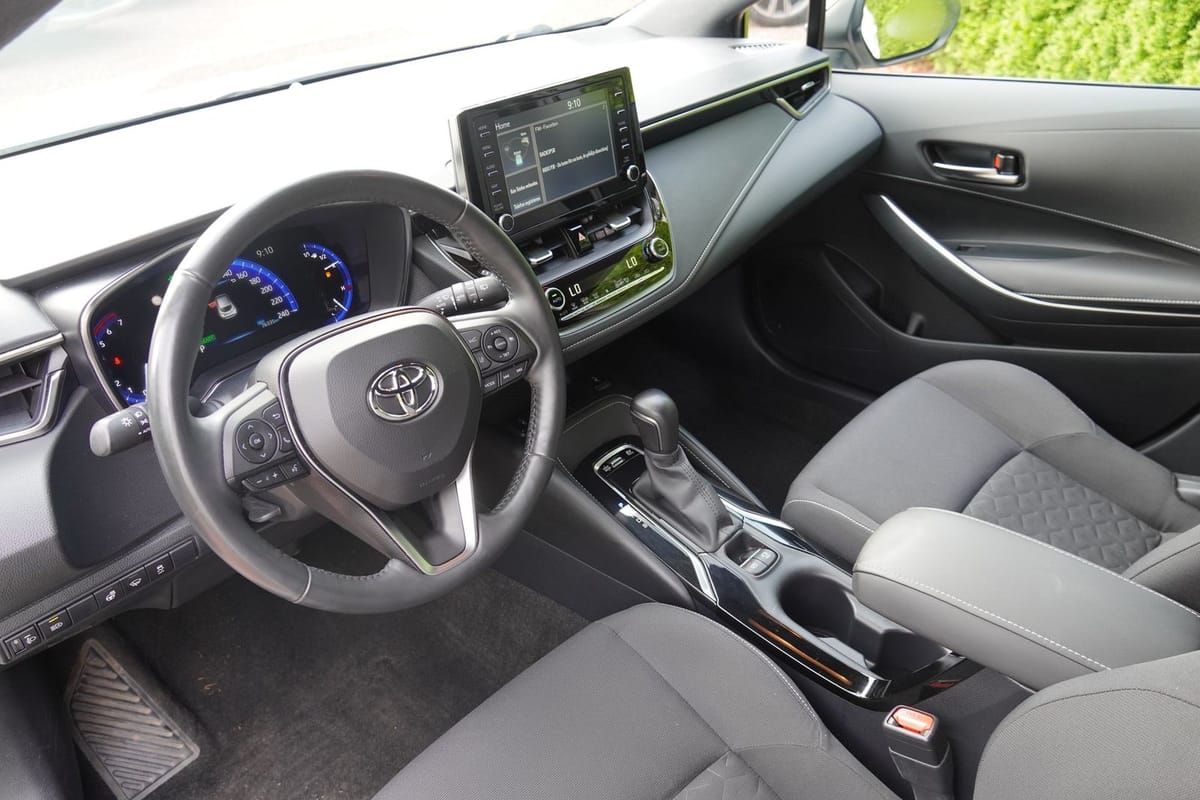Toyota Corolla 1.8 Hybrid Team Deutschland LED ACC PDC foto 23